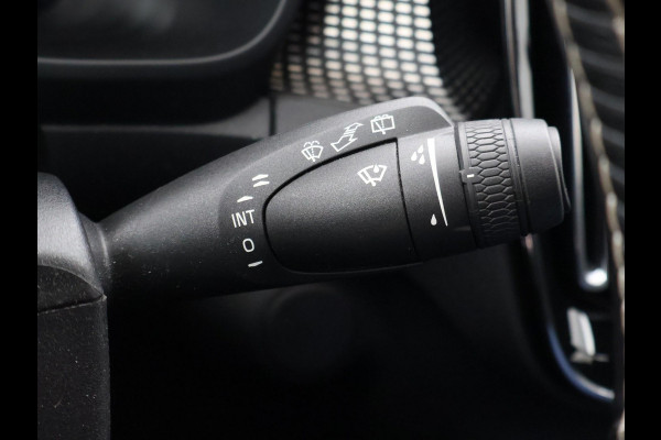 Volvo XC40 RECHARGE P8 408 PK AWD R-DESIGN + 19 INCH | ADAPTIVE CRUISE | APPLE CARPLAY | ANDROID AUTO