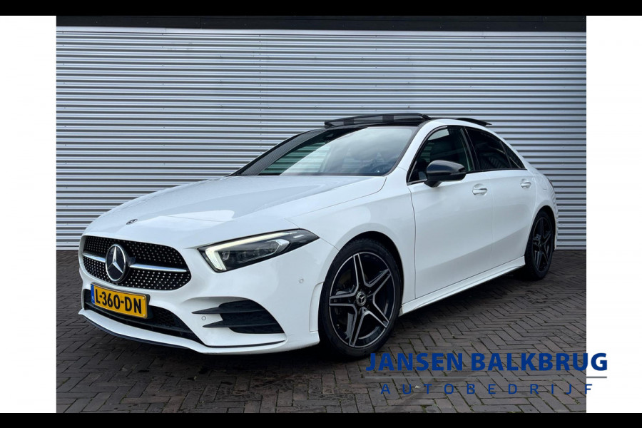 Mercedes-Benz A-Klasse 180 Business Solution AMG panorama dak night sfeer licht vol vol