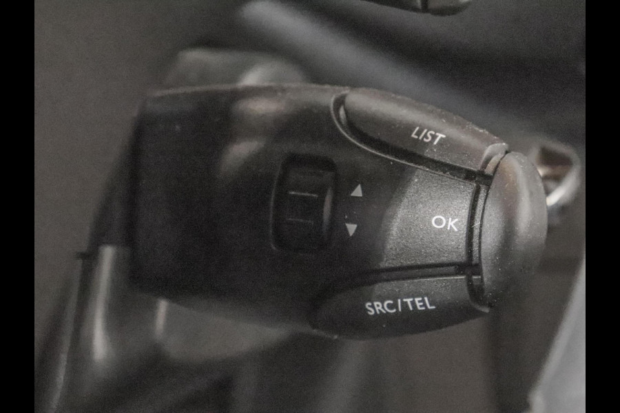 Peugeot Expert 180pk Long L3H1 Premium Dubbele Cabine Automaat 6p | Navigatie | Airco | Bluetooth | LM Velgen | Look pakket | Parkeer sensoren V+A