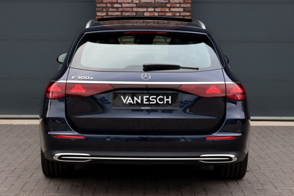 Mercedes-Benz E-Klasse Estate 300 e Exclusive Line Premium | Hyperscreen | Luchtvering | Massage | Stoelventilatie | Burmester | Nappa Leder | Panoramadak | HUD | 3D-Display | Digital Light | Augmented Reality |