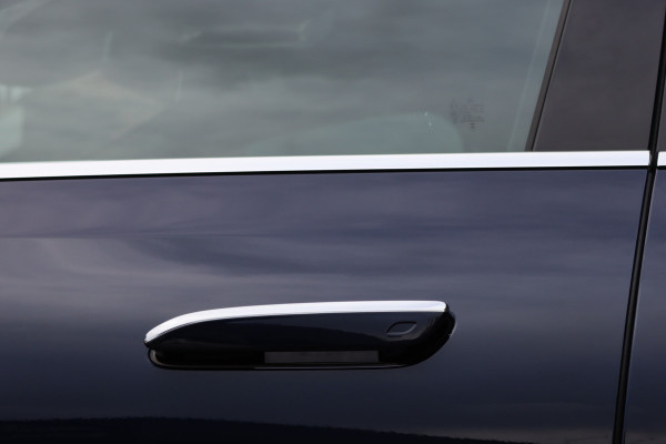 Mercedes-Benz E-Klasse Estate 300 e Exclusive Line Premium | Hyperscreen | Luchtvering | Massage | Stoelventilatie | Burmester | Nappa Leder | Panoramadak | HUD | 3D-Display | Digital Light | Augmented Reality |