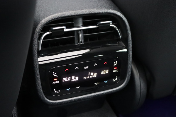 Mercedes-Benz E-Klasse Estate 300 e Exclusive Line Premium | Hyperscreen | Luchtvering | Massage | Stoelventilatie | Burmester | Nappa Leder | Panoramadak | HUD | 3D-Display | Digital Light | Augmented Reality |