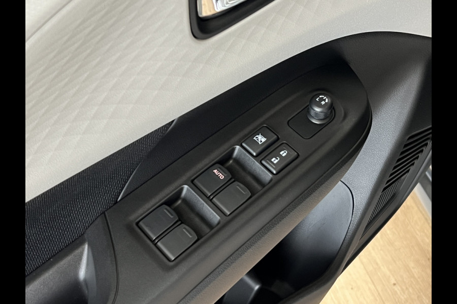Suzuki Swift 1.2 Style Smart Hybrid | Navi | Camera | 16" | ACC | Dodehoek | Led | Carplay |