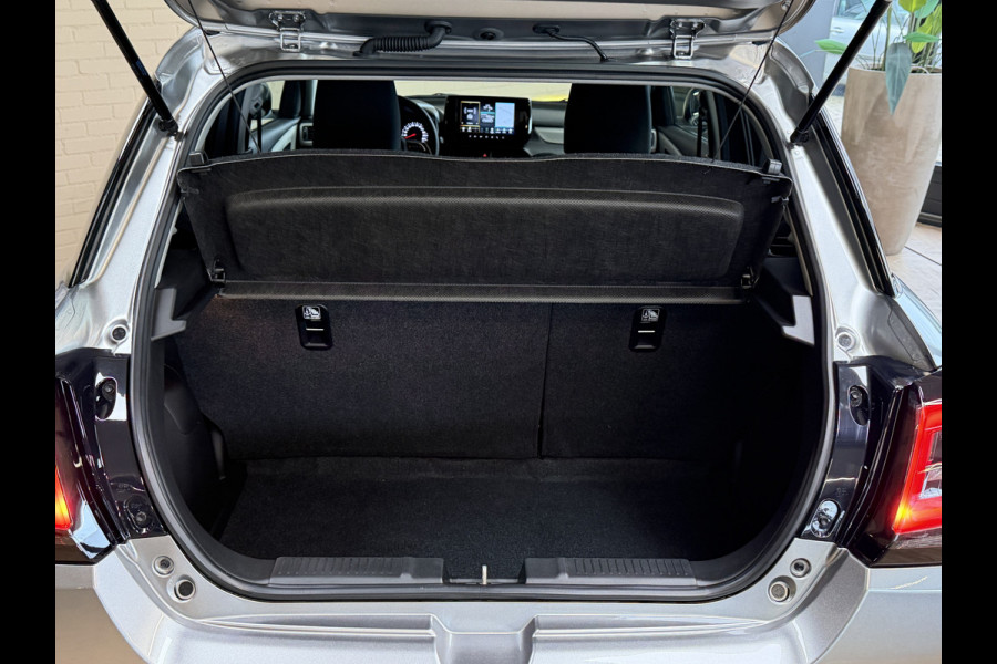 Suzuki Swift 1.2 Style Smart Hybrid | Navi | Camera | 16" | ACC | Dodehoek | Led | Carplay |