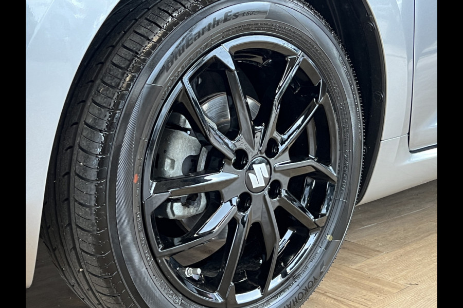 Suzuki Swift 1.2 Style Smart Hybrid | Navi | Camera | 16" | ACC | Dodehoek | Led | Carplay |