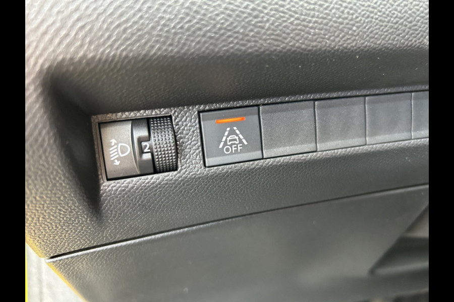 Peugeot 208 1.2 100pk Act. Pack Navi, CarPlay, PDC, LM-velgen