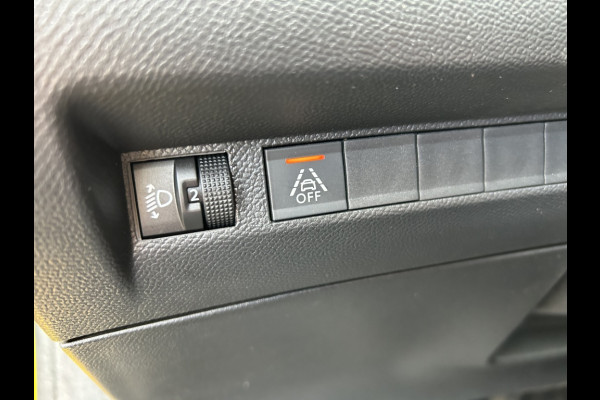 Peugeot 208 1.2 100pk Act. Pack Navi, CarPlay, PDC, LM-velgen
