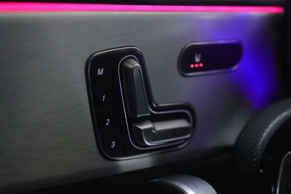 Mercedes-Benz CLA-Klasse 250 4MATIC NAP/PANO/HUD/CARPLAY/BURM/MEMORY/VOL