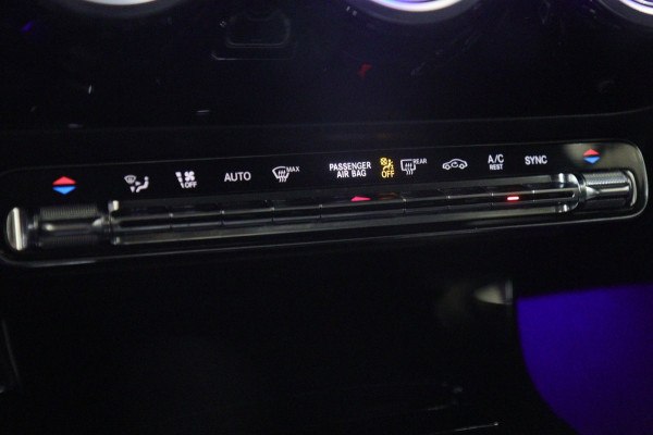 Mercedes-Benz CLA-Klasse 250 4MATIC NAP/PANO/HUD/CARPLAY/BURM/MEMORY/VOL