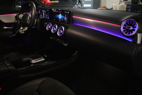 Mercedes-Benz CLA-Klasse 250 4MATIC NAP/PANO/HUD/CARPLAY/BURM/MEMORY/VOL
