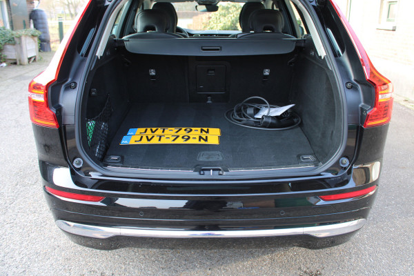 Volvo XC60 2.0 T6 PHEV hybrid AWD Core Bright LONG RANGE LEER PANO 49000KM!!!