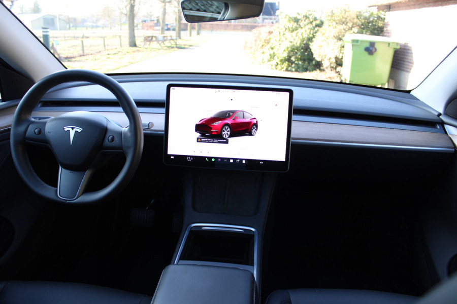 Tesla Model Y RWD 58 kWh SoH 95,5% LEER AUTOPILOT PANO