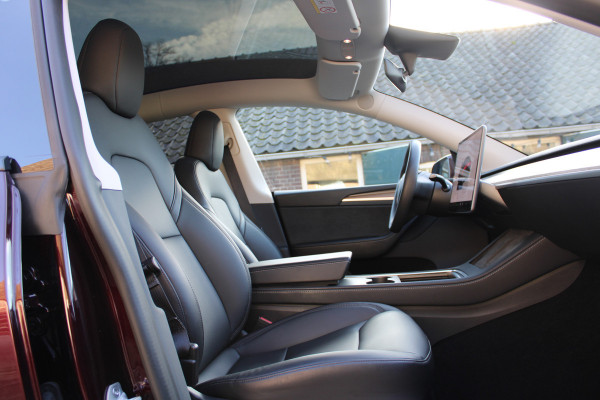 Tesla Model Y RWD 58 kWh SoH 95,5% LEER AUTOPILOT PANO