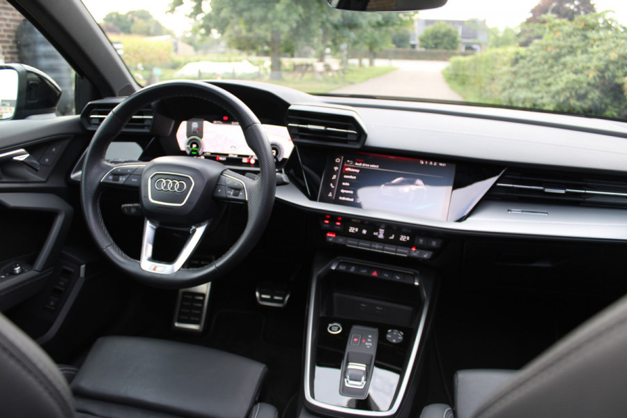Audi A3 Sportback 40 TFSI e PHEV S-LINE COMPETITION PANO LEER MATRIX SFEER 57000KM!!!
