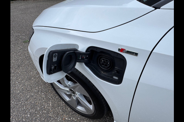 Audi A3 Sportback 45 TFSI e S edition PHEV SOh 93% S-LINE NAVI LED ECC 78000KM!!!