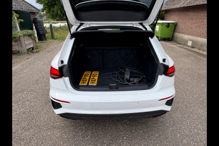 Audi A3 Sportback 45 TFSI e S edition PHEV SOh 93% S-LINE NAVI LED ECC 78000KM!!!
