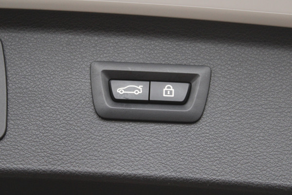 BMW 2 Serie Active Tourer 225xe PHEV High Exe SOh 90.6% M-SPORT LEER LED NAVI 36000KM!!!