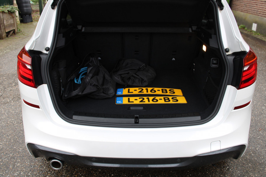 BMW 2 Serie Active Tourer 225xe PHEV High Exe SOh 90.6% M-SPORT LEER LED NAVI 36000KM!!!