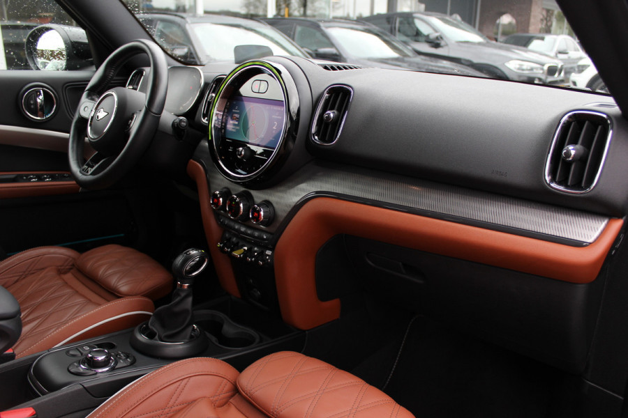 MINI Countryman 1.5 Cooper S E ALL4 MINI Yours / Camera / Head-up / Leder / Navigatie / 18'' / Stoelverwarming / DAB / ACC / Alarm Klasse 3