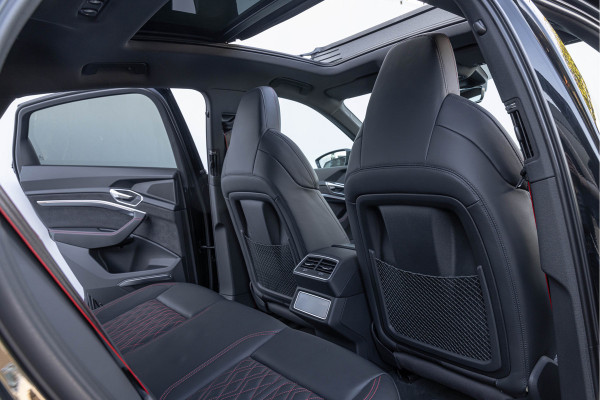 Audi Q8 e-tron Sportback 504pk Quattro SQ8 Pano S-stoelen HuD B&O 22'' ACC