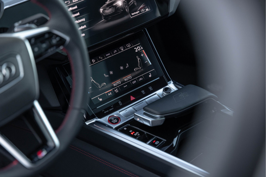 Audi Q8 e-tron Sportback 504pk Quattro SQ8 Pano S-stoelen HuD B&O 22'' ACC