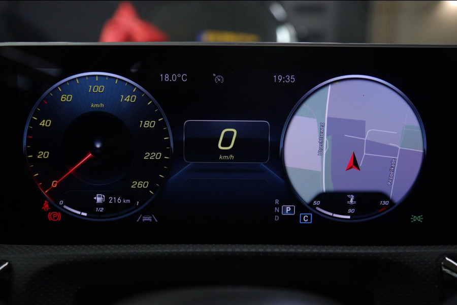 Mercedes-Benz A-Klasse 200 AMG NAP /Pano/Carplay/Sfeerver/Blindspot/VOL