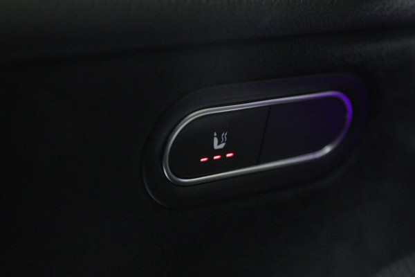 Mercedes-Benz A-Klasse 200 AMG NAP /Pano/Carplay/Sfeerver/Blindspot/VOL