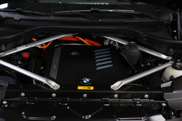 BMW X5 XDrive45e M-Sport *Pano*B&W*4-Wiel besturing*Comforttoegang*
