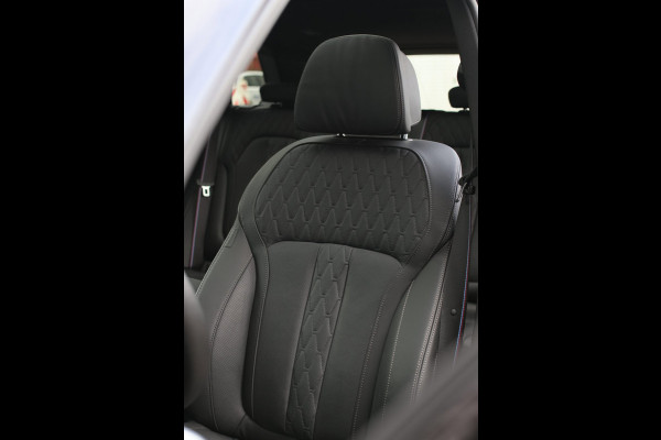 BMW X5 XDrive45e M-Sport *Pano*B&W*4-Wiel besturing*Comforttoegang*