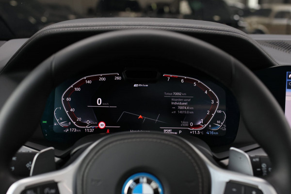 BMW X5 XDrive45e M-Sport *Pano*B&W*4-Wiel besturing*Comforttoegang*
