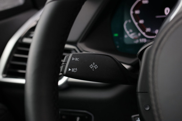 BMW X5 XDrive45e M-Sport *Pano*B&W*4-Wiel besturing*Comforttoegang*