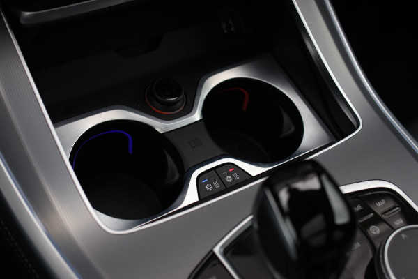 BMW X5 XDrive45e M-Sport *Pano*B&W*4-Wiel besturing*Comforttoegang*