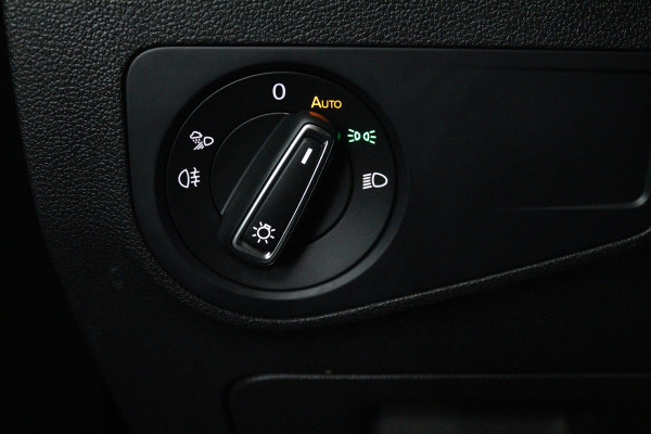 Volkswagen Tiguan 1.5 TSI Life Business (TREKHAAK, STOEL/STUUR VERWARMING, CRUISE ADAPTIEF, CAMERA, DIGITALE COCKPIT)