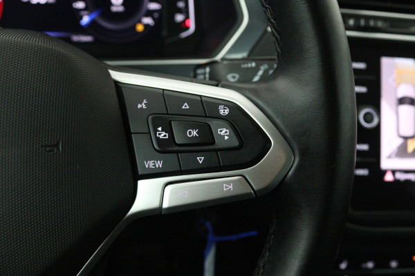 Volkswagen Tiguan 1.5 TSI Life Business (TREKHAAK, STOEL/STUUR VERWARMING, CRUISE ADAPTIEF, CAMERA, DIGITALE COCKPIT)