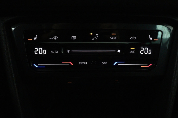 Volkswagen Tiguan 1.5 TSI Life Business (TREKHAAK, STOEL/STUUR VERWARMING, CRUISE ADAPTIEF, CAMERA, DIGITALE COCKPIT)