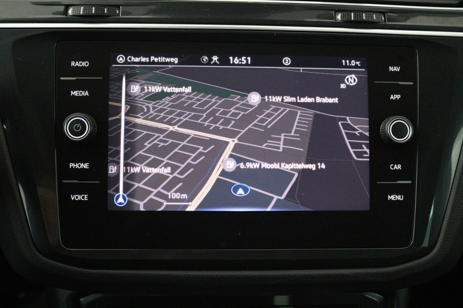 Volkswagen Tiguan 1.5 TSI Life Business (TREKHAAK, STOEL/STUUR VERWARMING, CRUISE ADAPTIEF, CAMERA, DIGITALE COCKPIT)