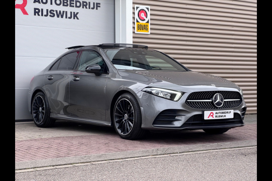 Mercedes-Benz A-Klasse 250 AMG Line Pano/Sfeer/Camera
