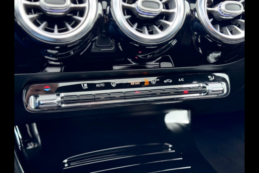 Mercedes-Benz A-Klasse 250 AMG Line Pano/Sfeer/Camera