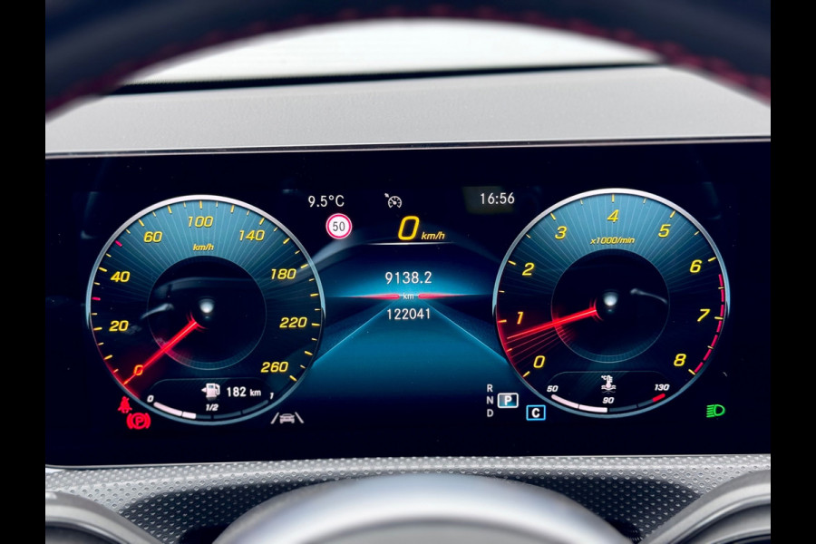 Mercedes-Benz A-Klasse 250 AMG Line Pano/Sfeer/Camera