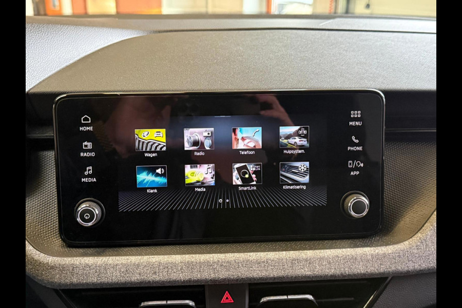 Škoda Kamiq 1.0 TSI Black Dots 115PK Camera, Stoel/Stuurverwarming, 1 jaar garantie