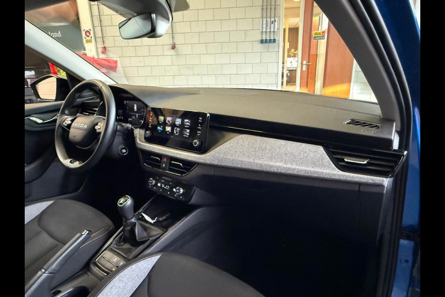 Škoda Kamiq 1.0 TSI Black Dots 115PK Camera, Stoel/Stuurverwarming, 1 jaar garantie