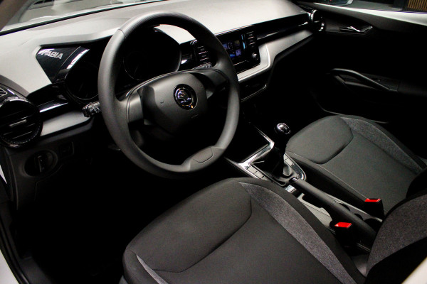 Škoda Fabia 1.0 Navi Airco Stoelverwarming PDC Cruise C. Carplay  BTW auto