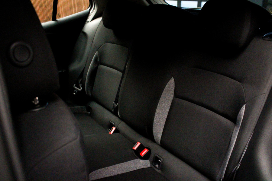 Škoda Fabia 1.0 Navi Airco Stoelverwarming PDC Cruise C. Carplay  BTW auto