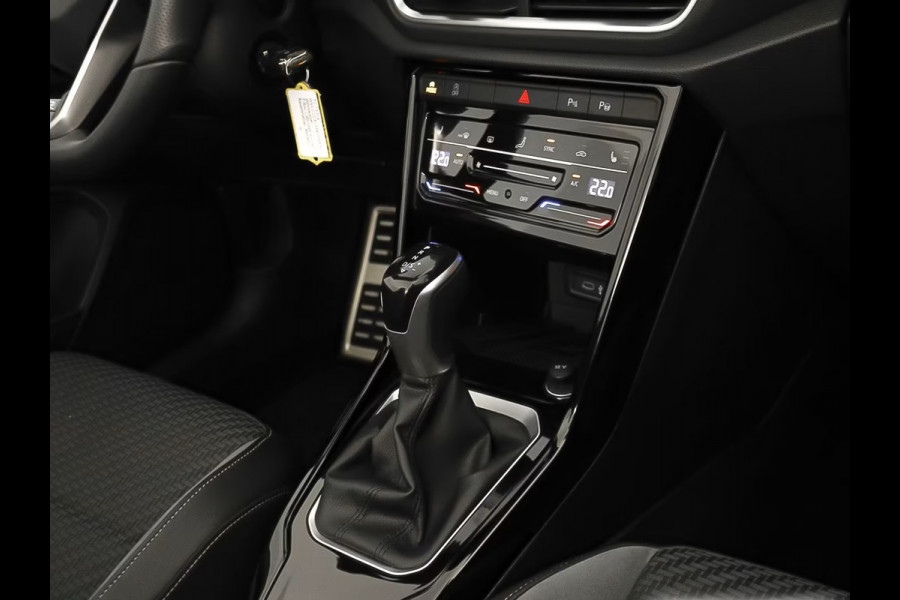 Volkswagen T-Roc Cabrio 1.5 TSI R-Line ** LED, NAVI+, ACC, TREKH, SPIEGEL- & WINTER-PACK, 17-inch LMV ** 1e EIG - VW-AG - UNFALLFREI ** ** INFORMEER OOK NAAR ONZE AANTREKKELIJKE FINANCIAL-LEASE TARIEVEN **