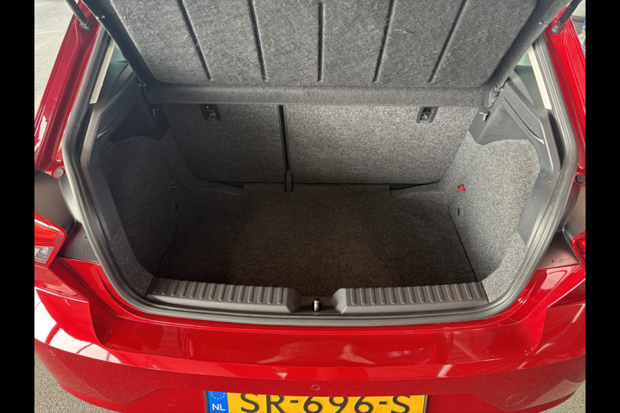 Seat Ibiza 1.0 TSi 95pk Style Business Intense 5-drs. CAMERA/CARPLAY/ADAPT.CRUISE/PDC/18INCH