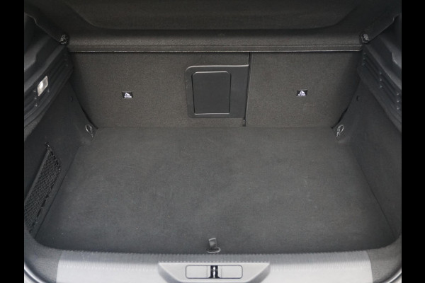 Peugeot 308 1.6 Plug-in Hybrid 180 GT Focal audio | Mooie uitvoering!