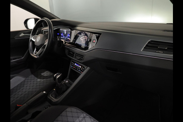 Volkswagen Taigo 1.0 TSI R-Line 110pk DSG| digital display| 17'LM-velgen| Camera| Alarm