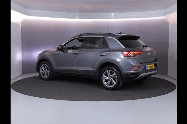 Volkswagen T-Roc 1.0 TSI Life 110pk 6bak| digital display| camera| LMvelgen|