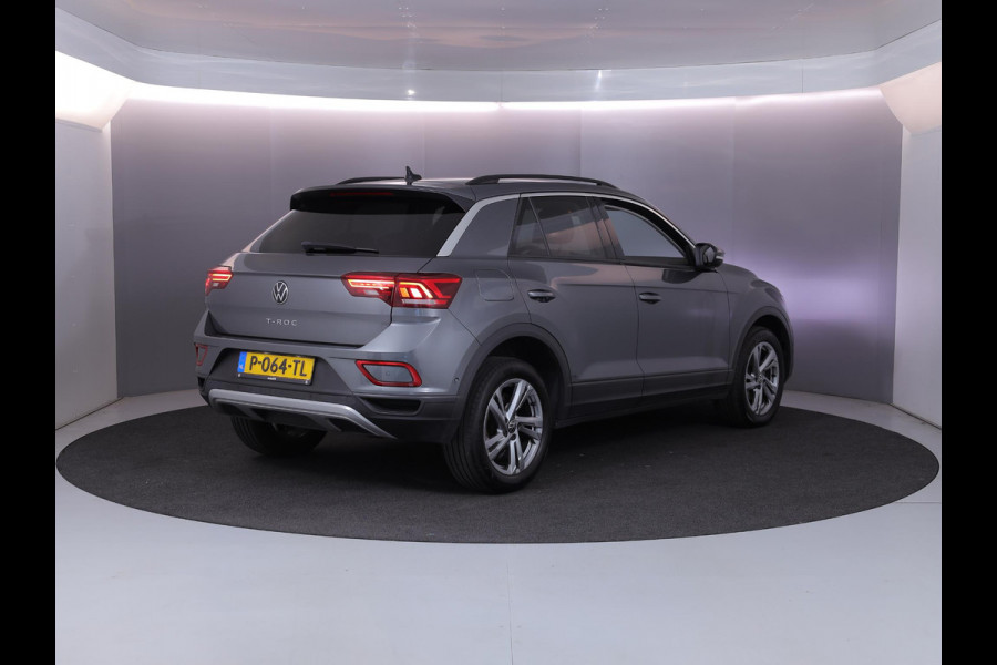 Volkswagen T-Roc 1.0 TSI Life 110pk 6bak| digital display| camera| LMvelgen|