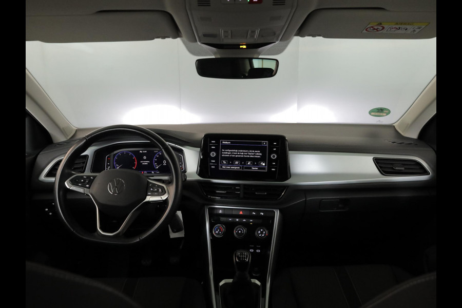 Volkswagen T-Roc 1.0 TSI Life 110pk 6bak| digital display| camera| LMvelgen|